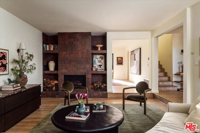 4249 Torreon Drive, Woodland Hills, CA 91364