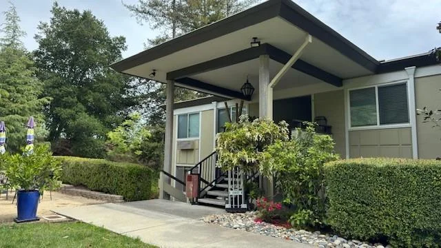1232 Skycrest Drive 2, Walnut Creek, CA 94595