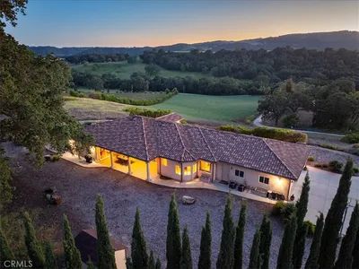 5250 , 5260 Vineyard photo 2