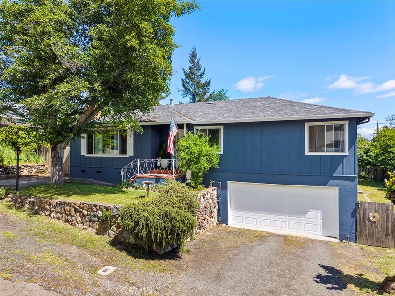 1150 North Street, Lakeport, CA 95453