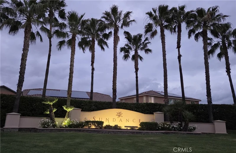 1140 N Shooting Star Drive