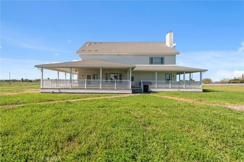 22581 Road 20 photo 2