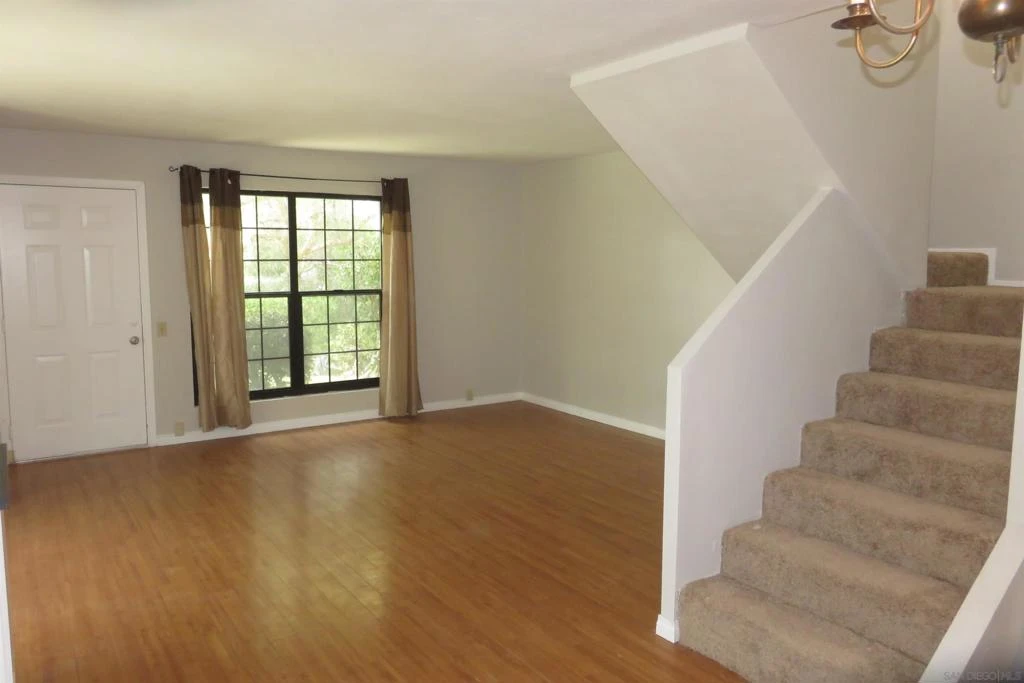 Interior 3