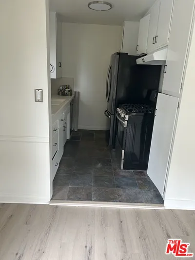 1128 S Oakhurst Drive 1 photo 2