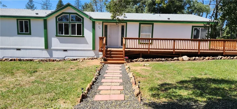 89 Crystal Pines photo 2