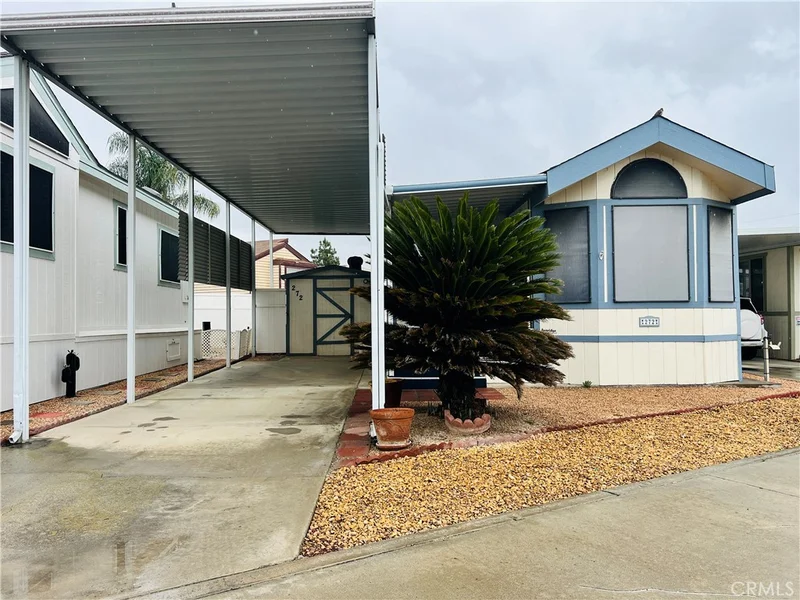 Photo 2 of 1295 S Cawston 272