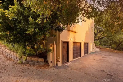 4077 Escondido photo 2