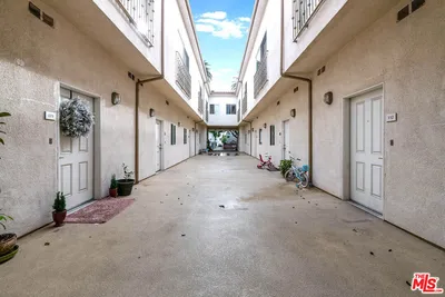 14735 Friar Street 110 photo 2