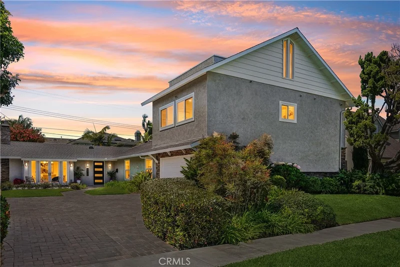 11721 Norgrove Lane, Rossmoor, CA 90720