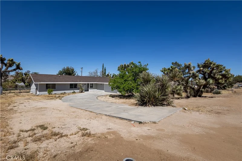 56634 Mountain View Trail photo 2
