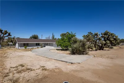 56634 Mountain View Trail photo 2