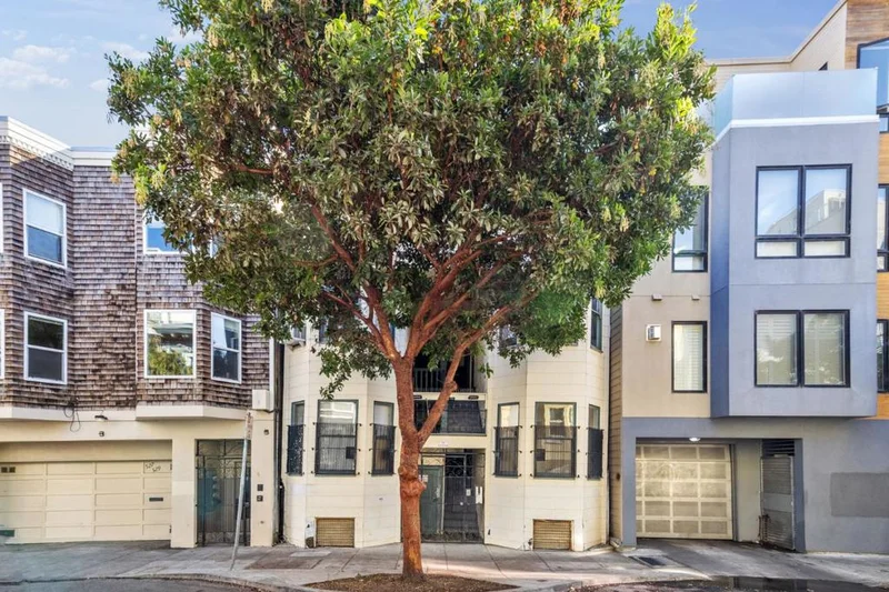 Photo 2 of 531533 Natoma Street