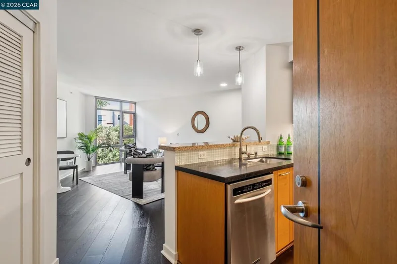 170 King Street 722, San Francisco, CA 94107