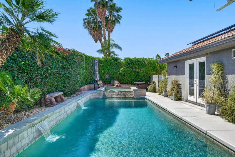 68375 Espada Road