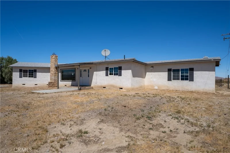 Photo 2 of 18531 E Palmdale Boulevard