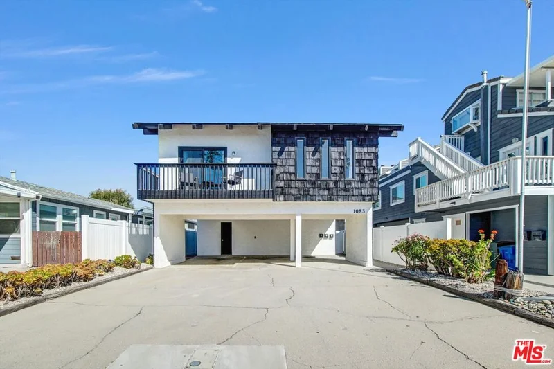1083 Montauk photo 2