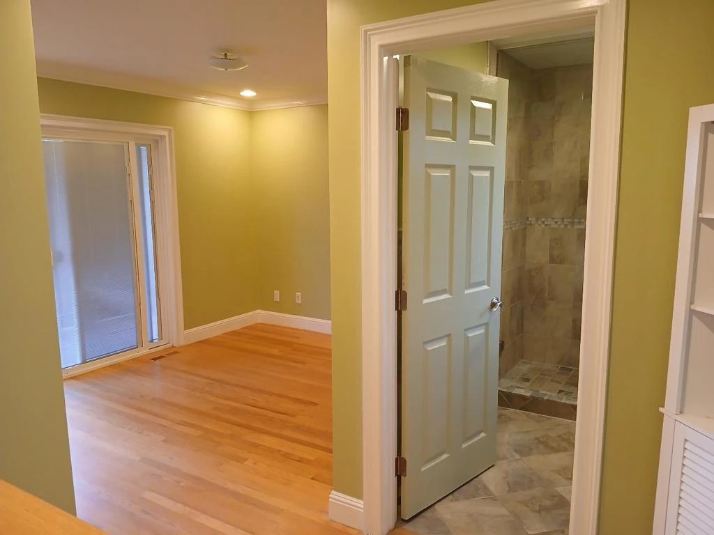 Interior 3