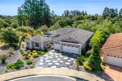 595 Vardon Court