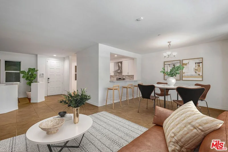 Photo 2 of 7100 Playa Vista Drive 123