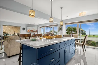 805 Ocean 4 photo 2