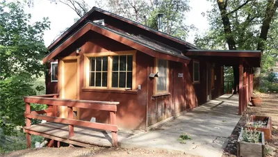 17327 Bay Leaf Road photo 2