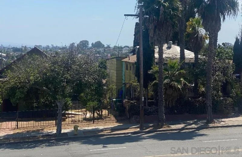 3043 Market Street photo 2
