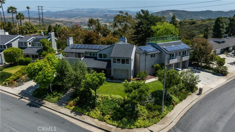 102 Via Zapata, San Clemente, CA 92672