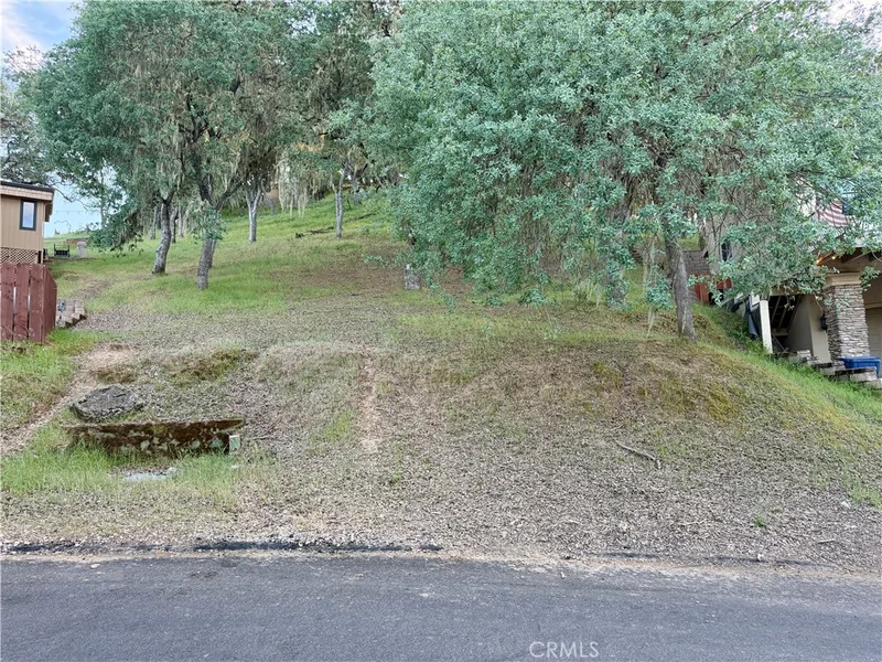2747 Lookout, Bradley, CA 93426