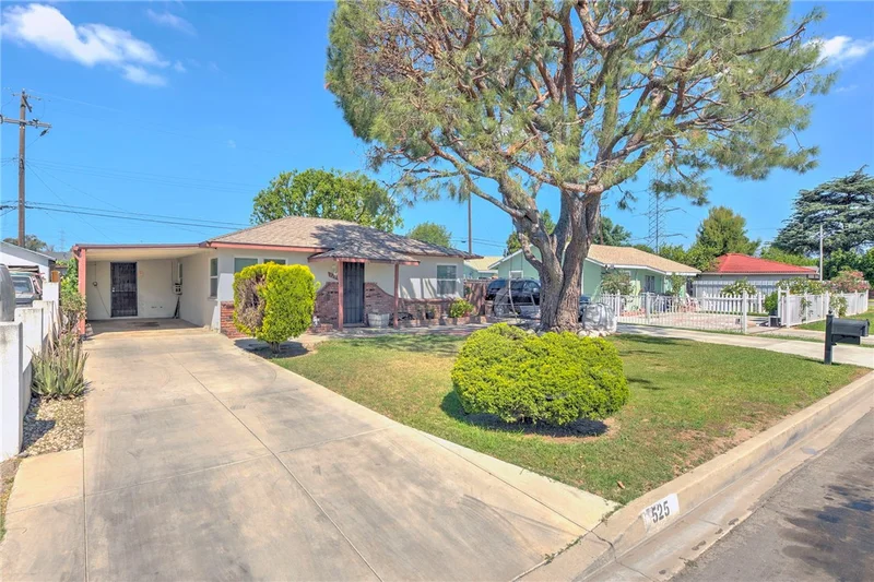 Photo 2 of 525 Obar Drive