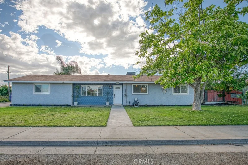 6639 Rex, Winton, CA 95388
