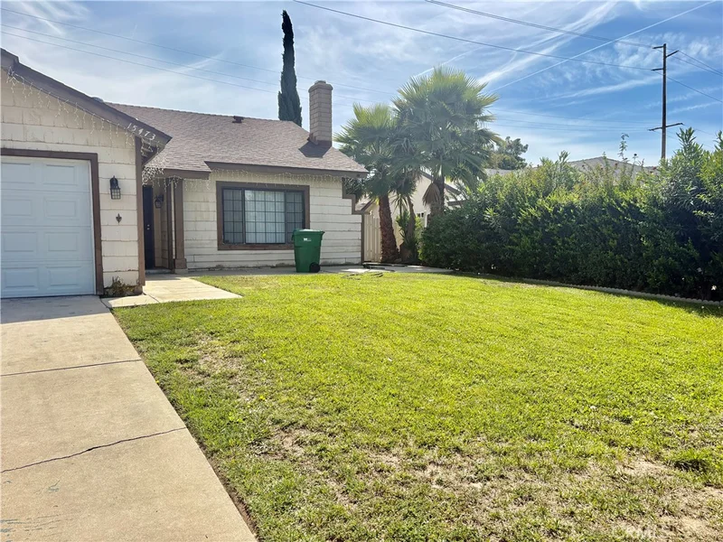 Photo 2 of 15473 Camino Grande