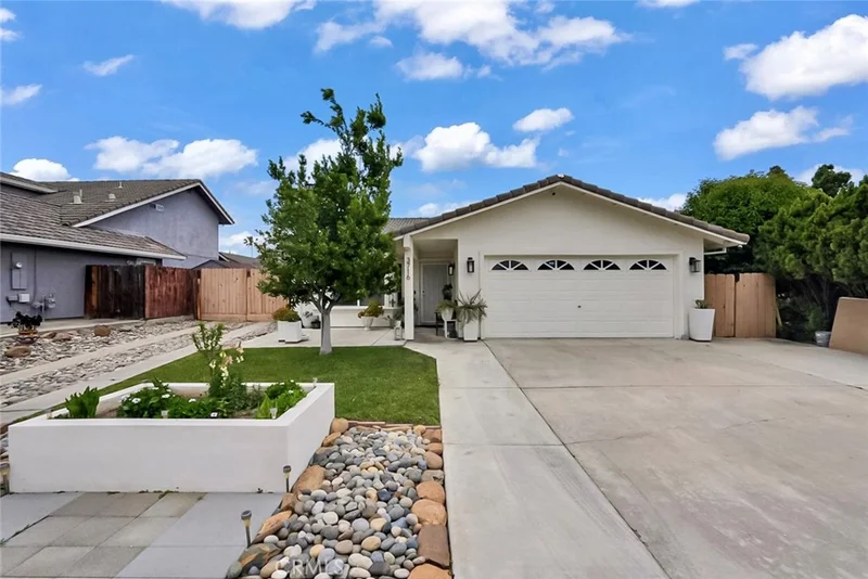 3716 Georgeann