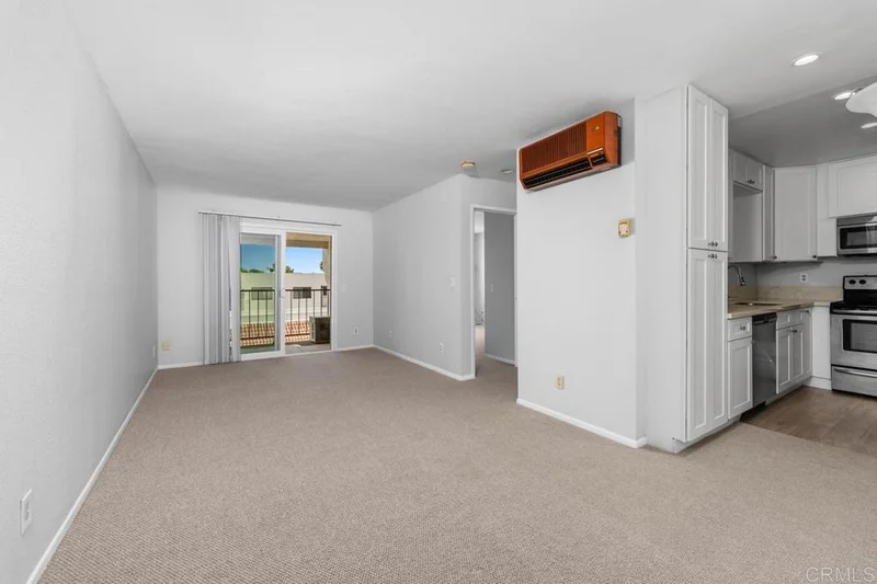 6350 Genesee Avenue 320 photo 2