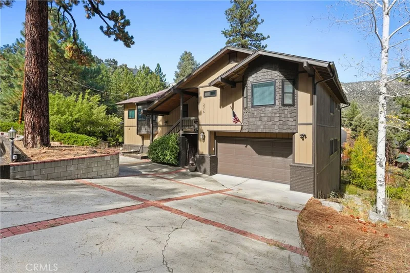 Photo 2 of 2316 Cedarwood Drive