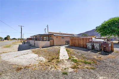 81 Panorama