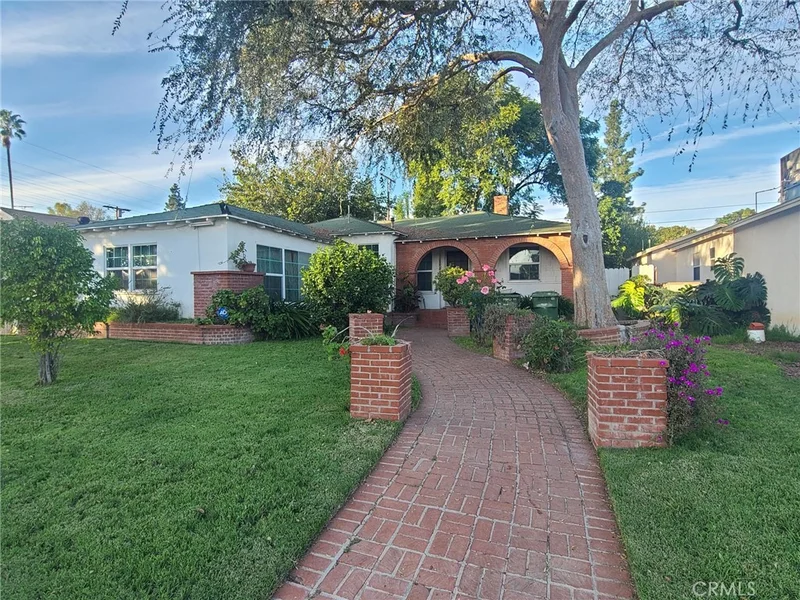18745 Sunburst Street, Northridge, CA 91324