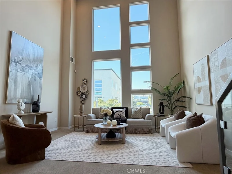 1508 W Artesia Square B, Gardena, CA 90248
