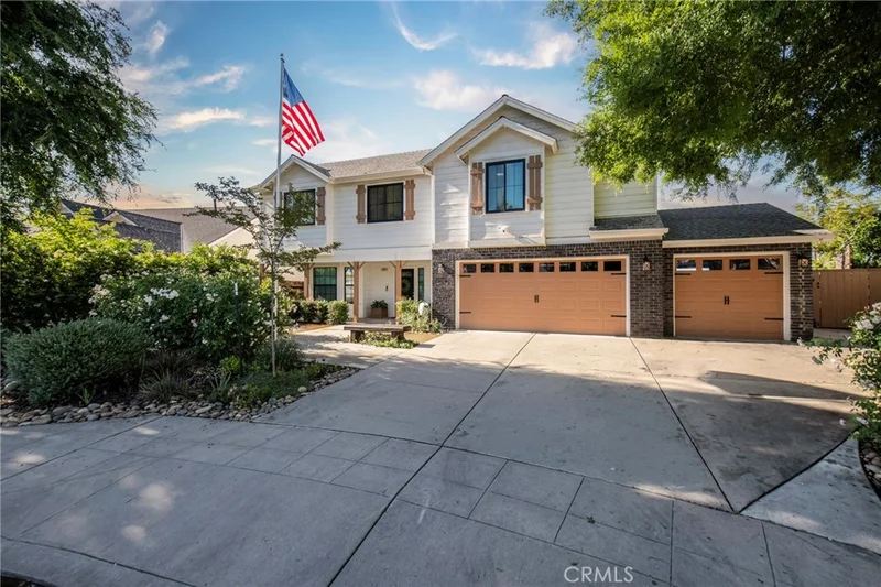 2064 Spruce, Clovis, CA 93611