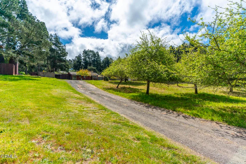 16801 Franklin Road, Fort Bragg, CA 95437