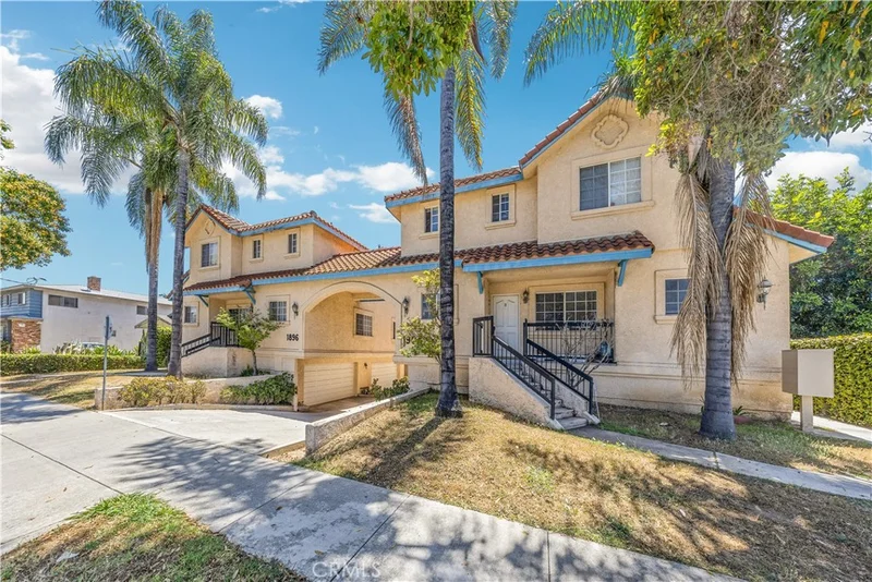 1900 Vine B, Alhambra, CA 91801