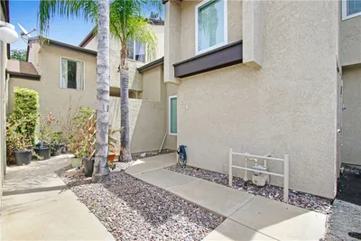 274 Parkview Place photo 2