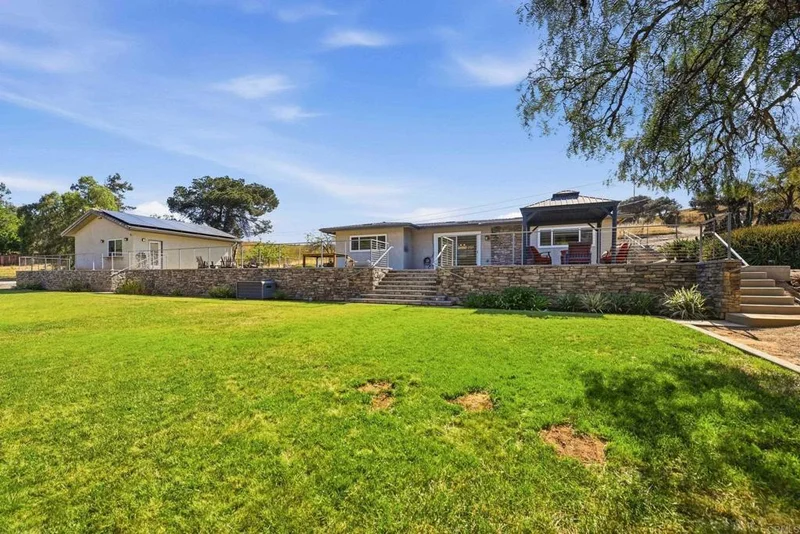 Photo 2 of 3004 Hill Valley Drive