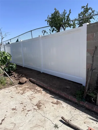 1354 Pleasant View photo 2
