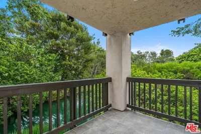 1211 Raintree Circle photo 2