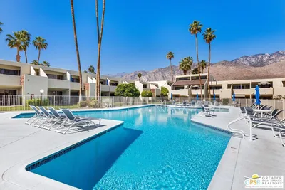 1655 E Palm Canyon Drive 616