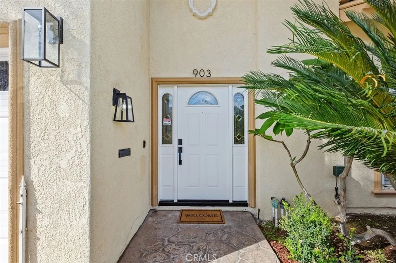 903 S Nordica Street photo 2