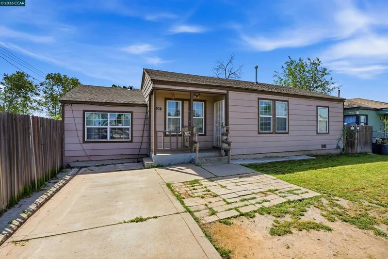 1704 Grand Ave, Sacramento, CA 95838