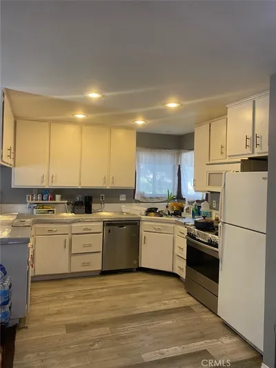 333 La Casita Dr photo 2