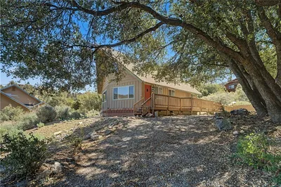 2028 Linden Drive photo 2