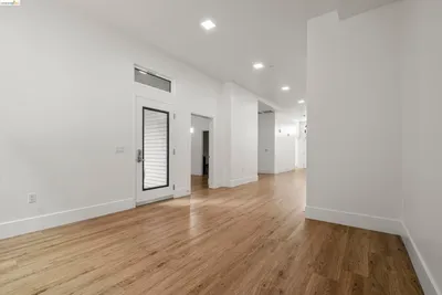 1545 32nd Street 111 photo 2